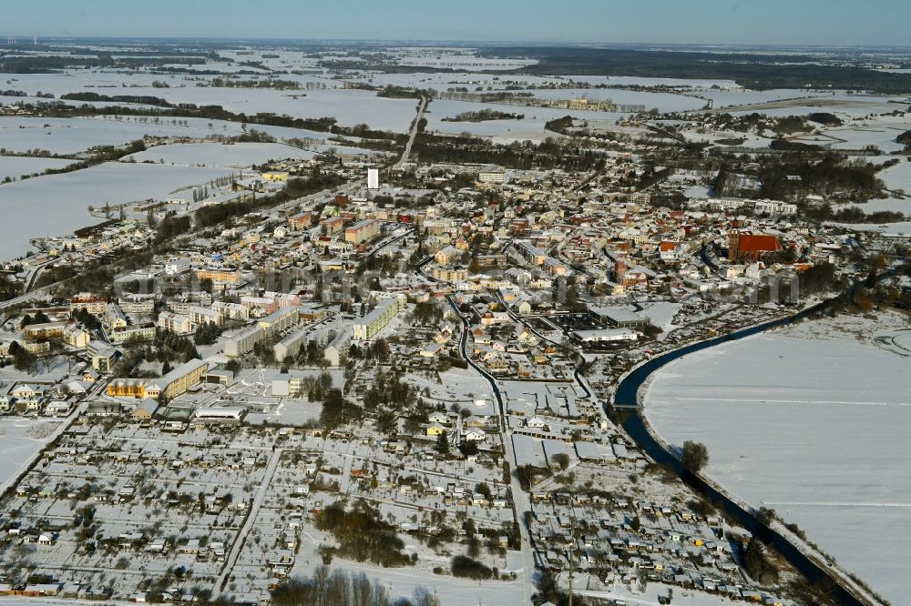 Aerial image Altentreptow - Wintry snowy church building in St.-Petri-Kirche Old Town- center of downtown in Altentreptow in the state Mecklenburg - Western Pomerania, Germany