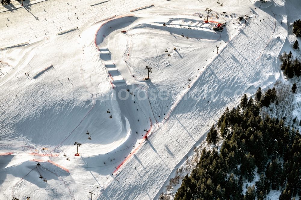 Aerial image Feldberg (Schwarzwald) - Wintry snowy training and competitive sports center of the ski jump Snowboard Strecke in Feldberg (Schwarzwald) in the state Baden-Wurttemberg, Germany