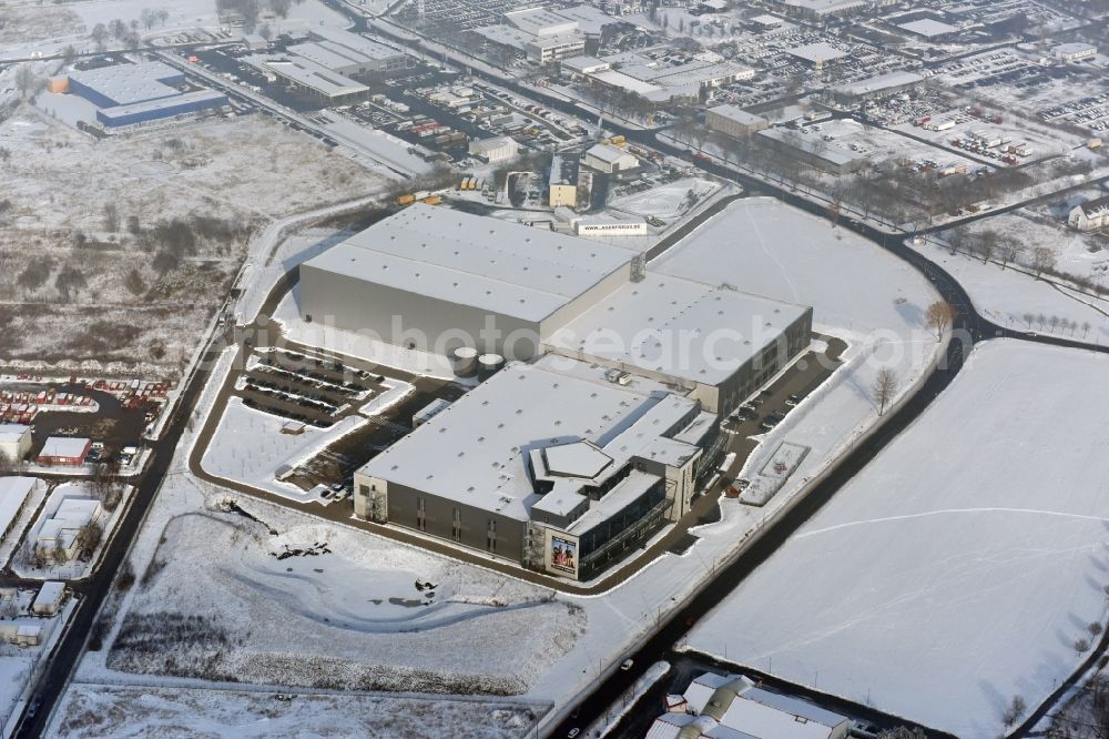 Aerial photograph Hoppegarten - Wintry snowy Europazentrale Clinton in Hoppegarten in the state of Brandenburg