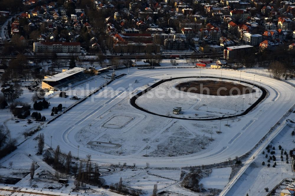 Aerial image Berlin - Wintry snowy Racetrack racecourse - trotting in the district Karlshorst in Berlin