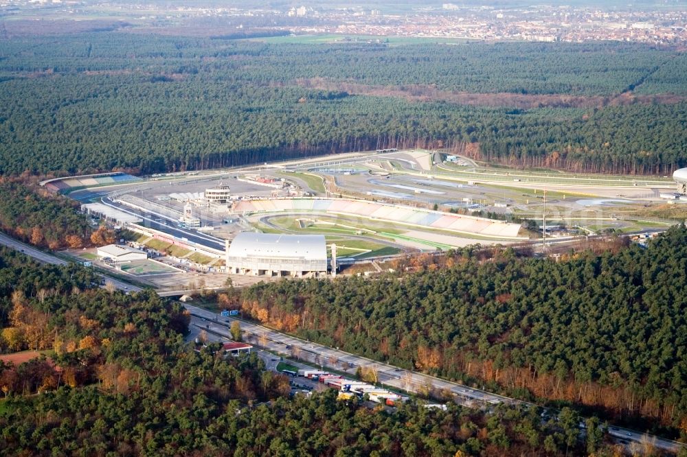 Hockenheim from the bird's eye view: Wintry snowy Serpentine curve of the racetrack route of Motodrom Hockenheimring in Hockenheim in the state Baden-Wuerttemberg