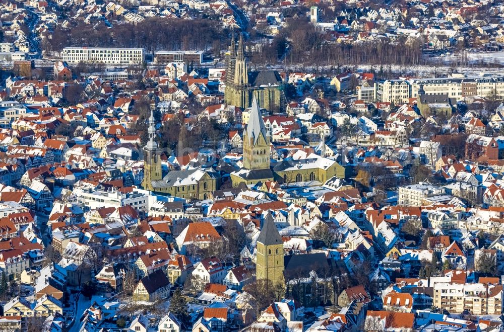 Aerial photograph Soest - Winter snow-covered city view of the inner city area with churches in Soest in the state North Rhine-Westphalia, Germany