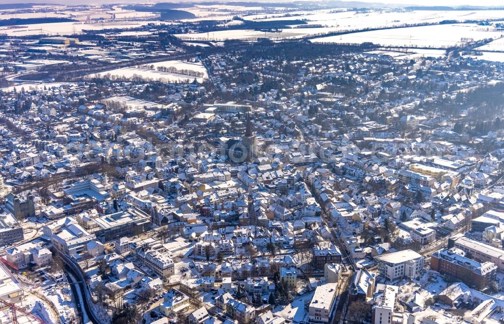 Aerial photograph Unna - Wintry snowy city view of the city area of in Unna in the state North Rhine-Westphalia, Germany