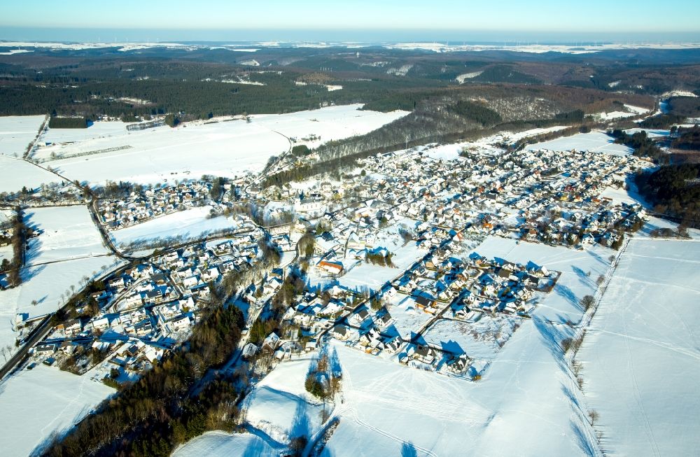 Brilon from the bird's eye view: Wintry snowy Outskirts residential in Brilon in the state North Rhine-Westphalia