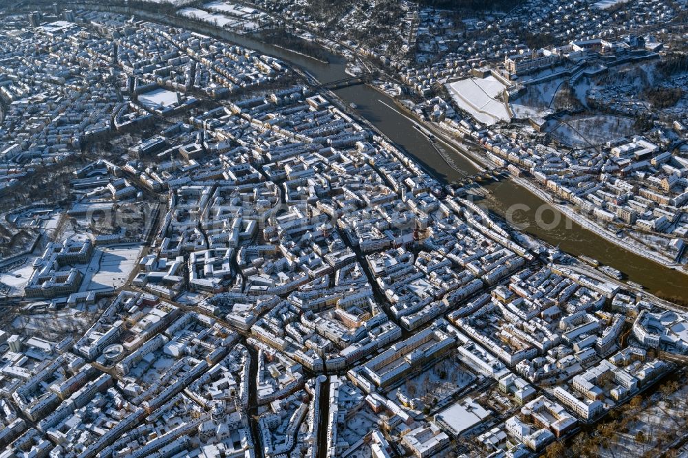 Aerial photograph Würzburg - Wintry snow-covered city center in the downtown area with Festung Marienberg in Wuerzburg in the state Bavaria, Germany