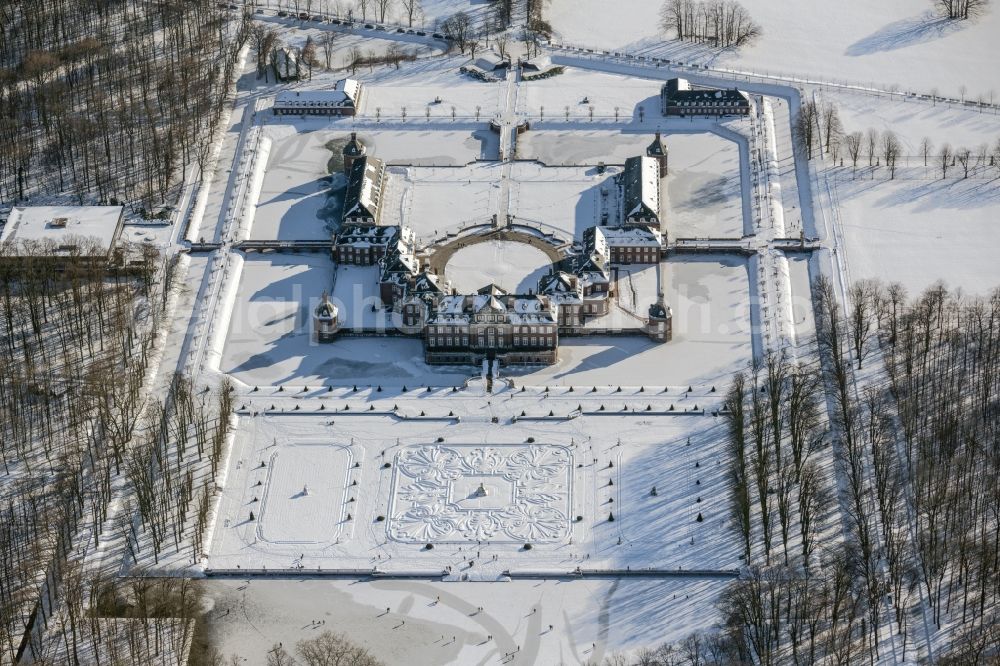 Aerial image Nordkirchen - Wintry snowy building and castle park systems of water castle Schloss Nordkirchen in Nordkirchen in the state North Rhine-Westphalia, Germany