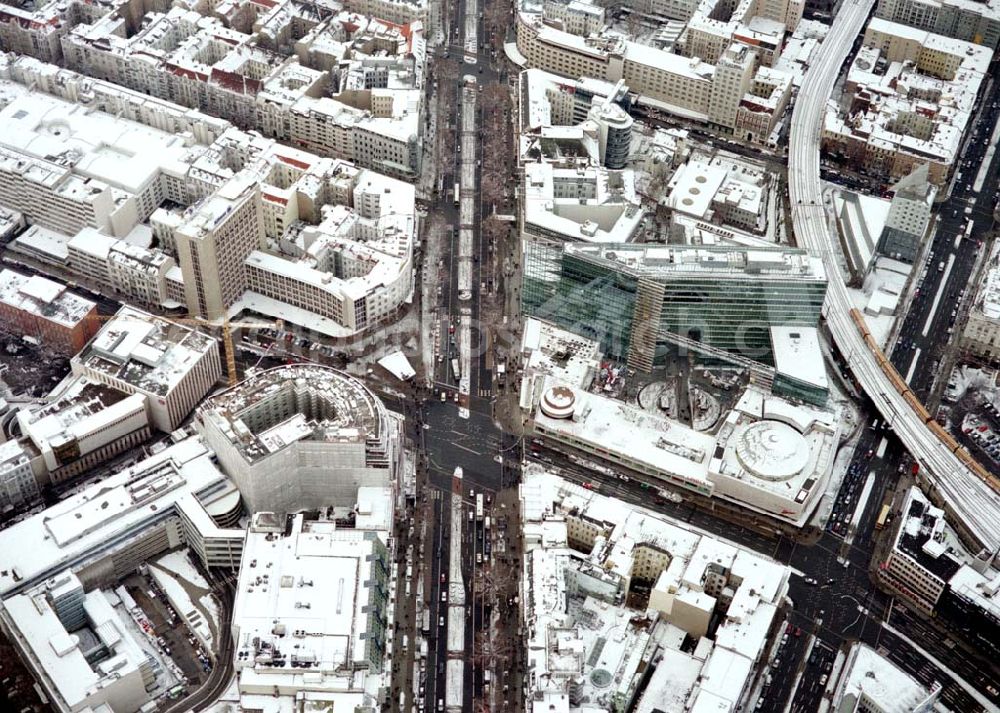 Aerial image Berlin - Charlottenburg. - Winterstimmung auf den Baustellen am Kranzlereck in Berlin - Charlottenburg.