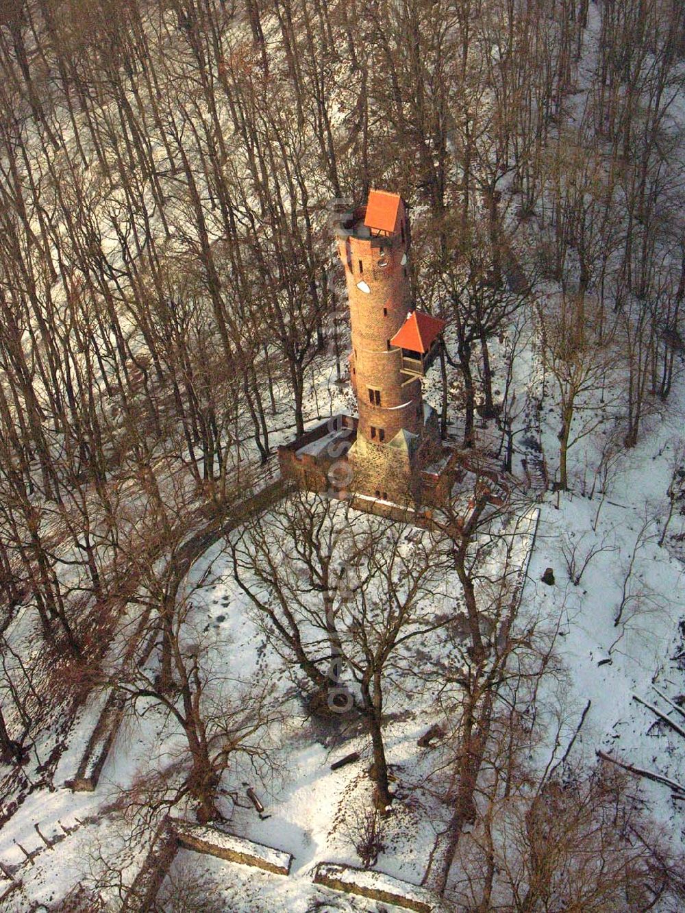 Aerial image Bad Freienwalde / Brandenburg - 24.01.2006 Bad Freienwalde Blick auf den verschneiten Bismarckturm, an der B167, zwischen Bad Freienwalde und Falkenberg, am Hang des Barnim. Tel : 03344-332370; Fax : 03344-332370