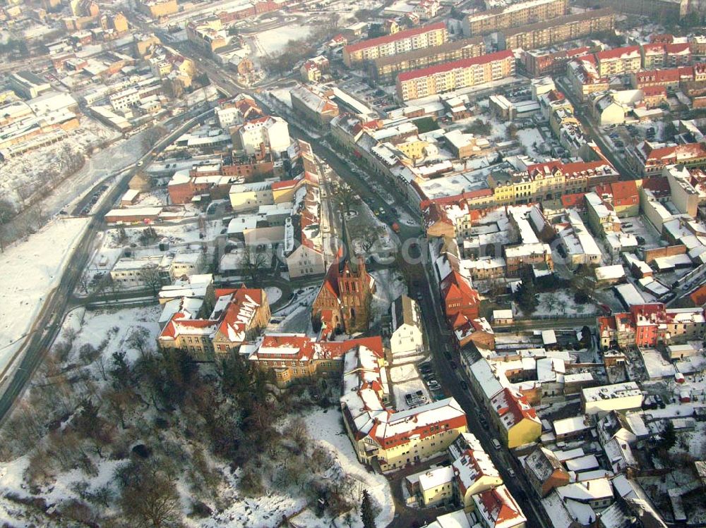 Aerial image Bad Freienwalde / Brandenburg - 24.01.2006 Bad Freienwalde Blick auf die winterlich verschneite Stadtmitte von Bad Freienwalde.