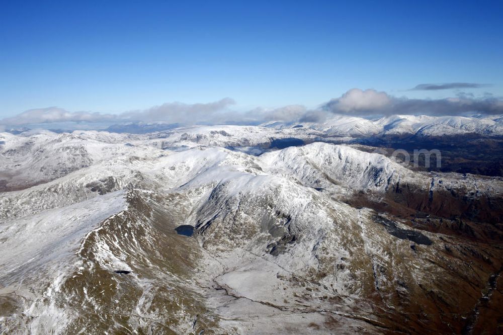 The Lake District from the bird's eye view: 06.02.2009 The Lake District Blick auf die winterlich verscheiten Gebirgsketten des Lake District. View of the wintry mountains of the Lake District.