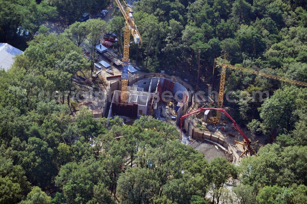 Aerial image Potsdam - View at the construction site of an extension building of the Potsdam Institute for Climate Research at the site of the Albert Einstein Research Park on the Telegrafenberg in Potsdam in the federal state of Brandenburg. The construction is object of a research project for energy optimization