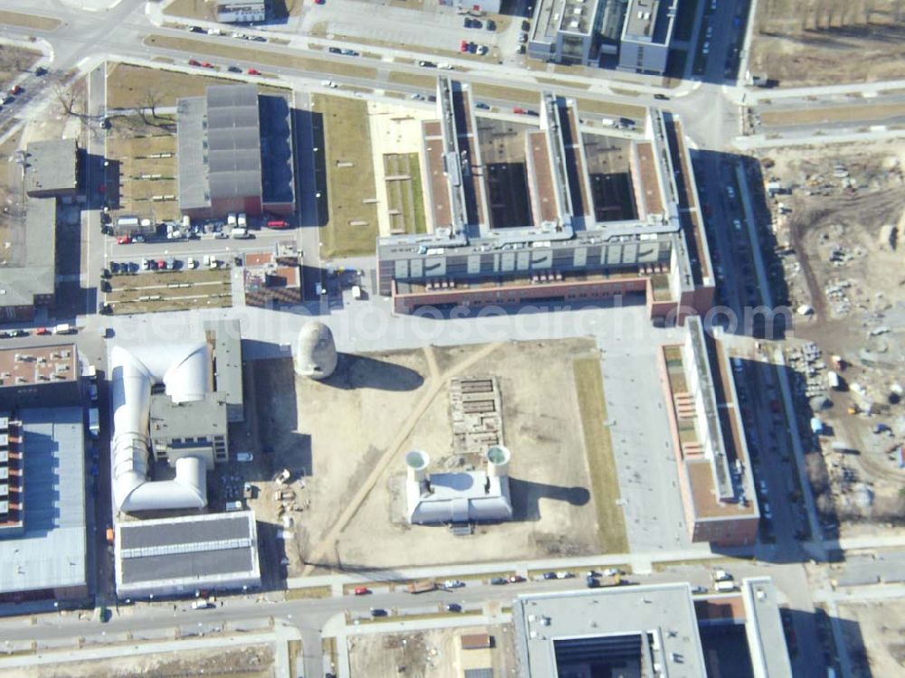 Berlin - ADLERSHOF from the bird's eye view: WISTAS Forschungs- und Entwicklungsgebiet Adlershof. 13.03.03