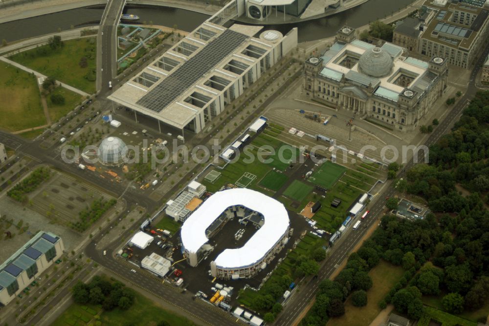 Aerial image Berlin - 2006 World Cup Adidas mini-stadium in front of the Berlin Reichstag in Tiergarten