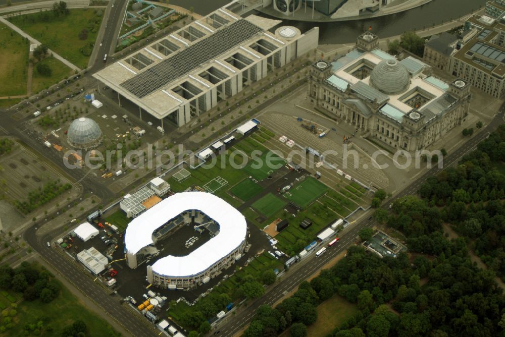 Aerial photograph Berlin - 2006 World Cup Adidas mini-stadium in front of the Berlin Reichstag in Tiergarten