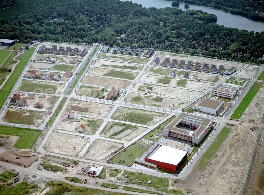 Berlin - Gatow from above - Wohn- und Bürohausneubau auf dem Gelände des ehem. Flugplatzes Gatow