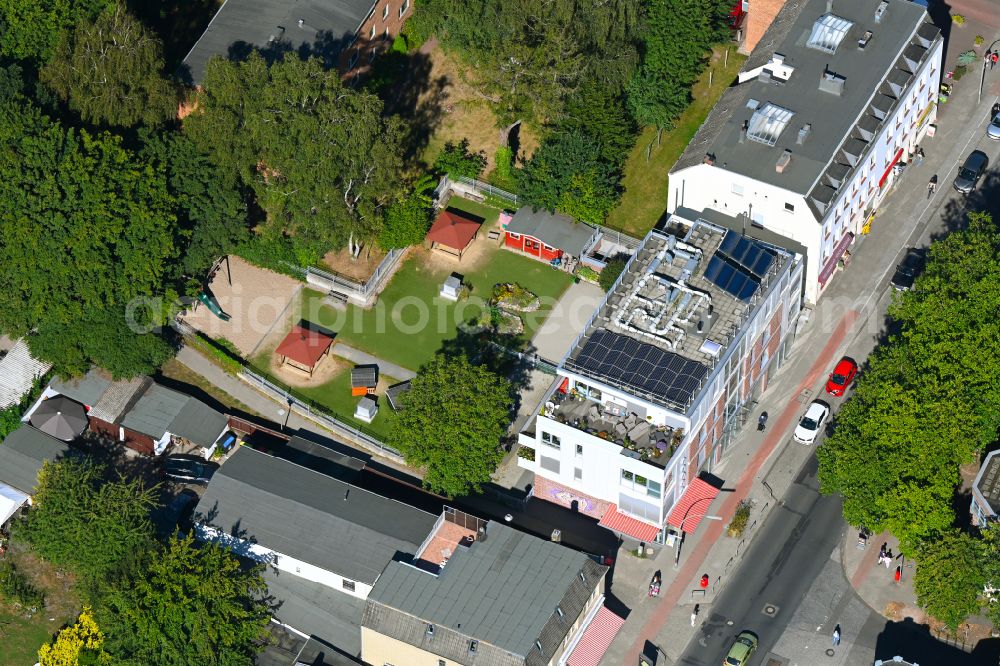 Aerial image Hamburg - Residential and commercial building on street Frohmestrasse in the district Schnelsen in Hamburg, Germany