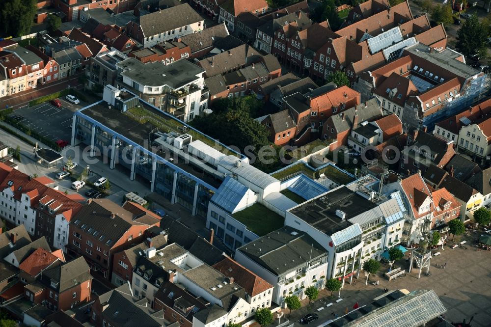 Aerial image Aurich - Residential and commercial building at the market with the Sparkasse main office in Aurich in the state Lower Saxony