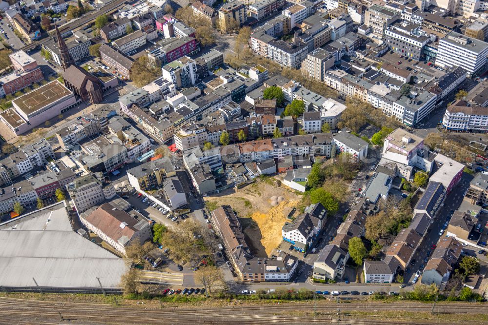 Bochum from the bird's eye view: Residential and commercial building district on street Bruederstrasse in the district Innenstadt in Bochum at Ruhrgebiet in the state North Rhine-Westphalia, Germany