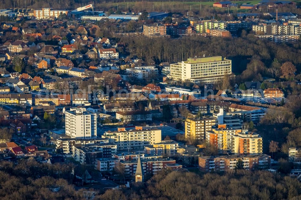 Aerial image Hamm - Residential and commercial building district with a shopping mall on Rautenstrauchstrasse - Friedrich-Ebert-Strasse in the district Bockum-Hoevel in Hamm at Ruhrgebiet in the state North Rhine-Westphalia, Germany