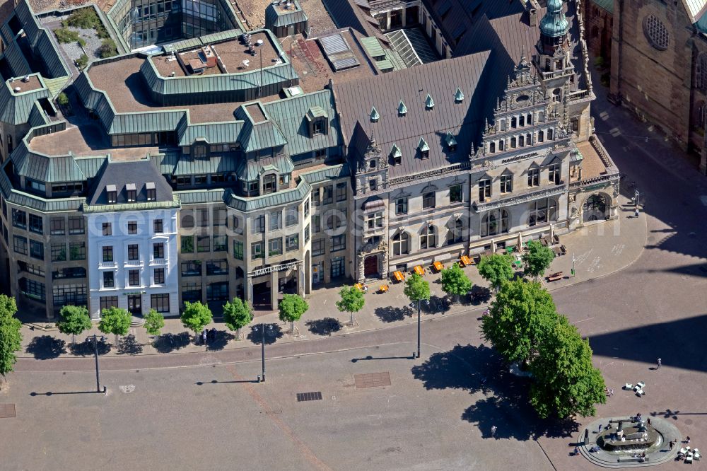 Bremen from the bird's eye view: Residential and commercial building district along of Domshof in the district Altstadt in Bremen, Germany