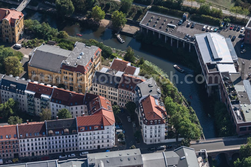 Aerial photograph Leipzig - Residential and commercial building district along of Karl-Heine-Kanal in Leipzig in the state Saxony, Germany