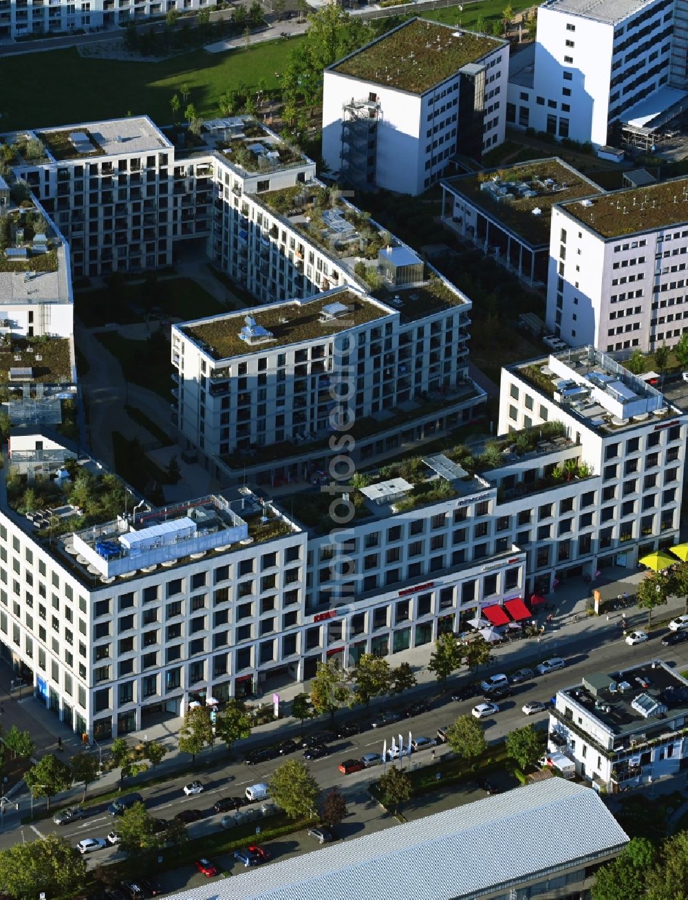 Aerial image München - Residential and commercial building district along Kistelhofstrasse in the district Obersendling in Munich in the state Bavaria, Germany