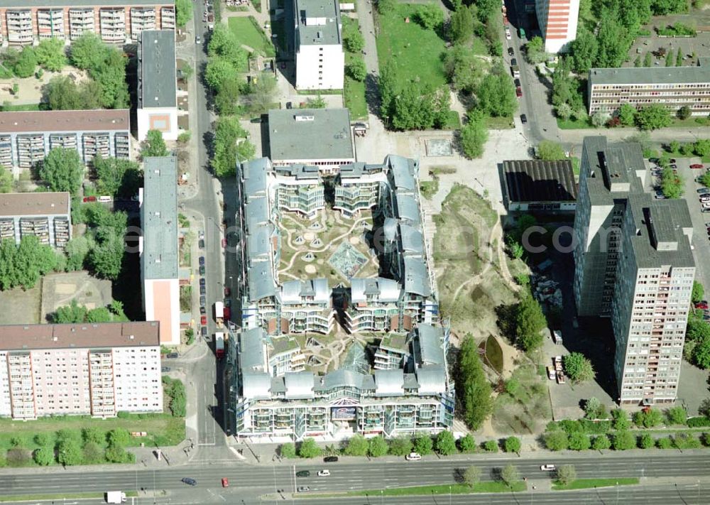 Aerial photograph Berlin - Lichtenberg - Wohn- und Geschäftshausneubau an der Landsberger Allee.