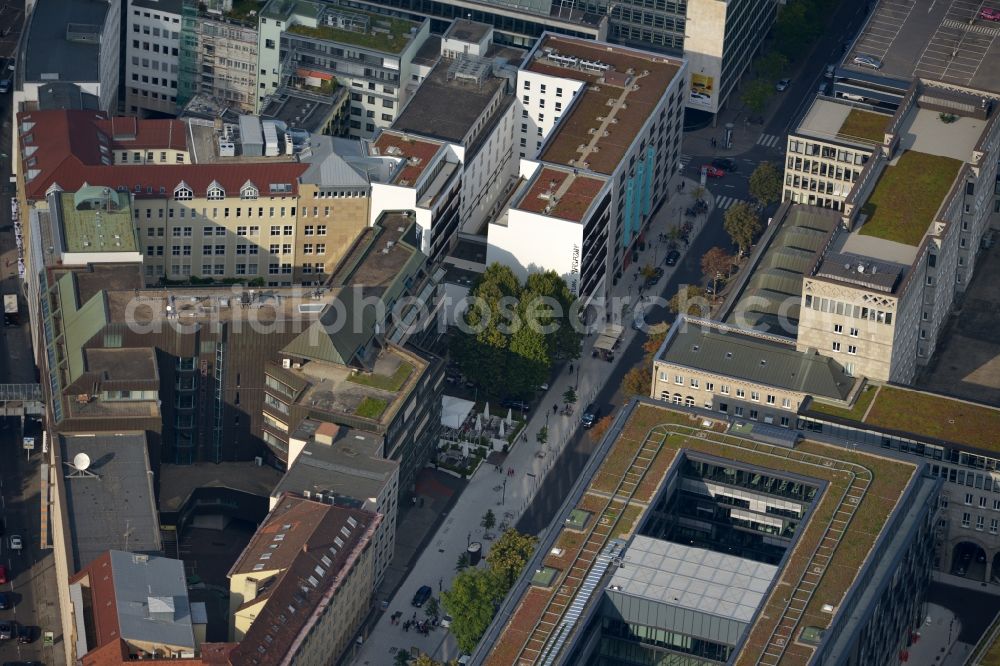 Stuttgart from the bird's eye view: Residential and commercial construction in the Lautenschlagerstraße in Stuttgart in Baden-Württemberg. Night draft landau + kindelbacher - a modern building with Manufactum department store, stores the Manufactum bread & butter in the center of the state capital