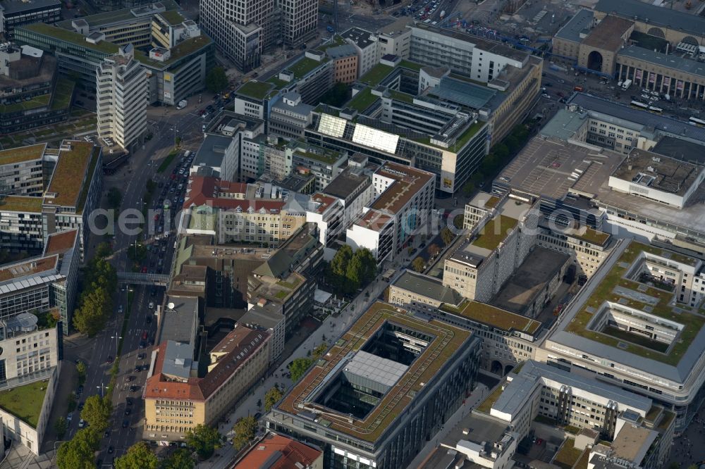 Aerial photograph Stuttgart - Residential and commercial construction in the Lautenschlagerstraße in Stuttgart in Baden-Württemberg. Night draft landau + kindelbacher - a modern building with Manufactum department store, stores the Manufactum bread & butter in the center of the state capital