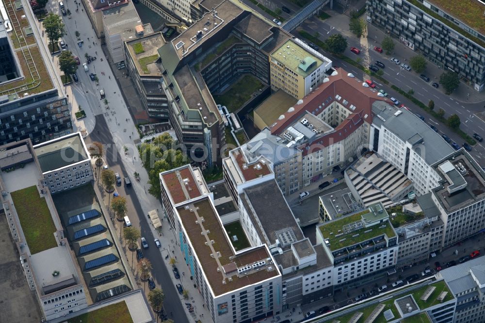 Stuttgart from above - Residential and commercial construction in the Lautenschlagerstraße in Stuttgart in Baden-Württemberg. Night draft landau + kindelbacher - a modern building with Manufactum department store, stores the Manufactum bread & butter in the center of the state capital