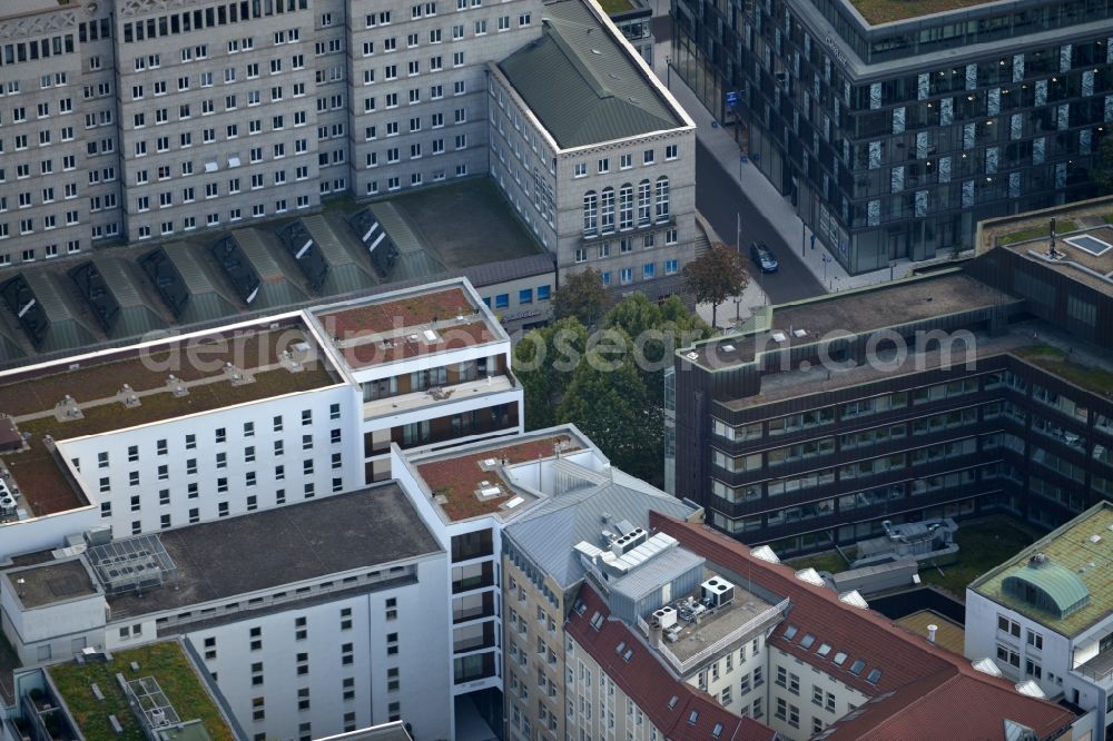 Aerial photograph Stuttgart - Residential and commercial construction in the Lautenschlagerstraße in Stuttgart in Baden-Württemberg. Night draft landau + kindelbacher - a modern building with Manufactum department store, stores the Manufactum bread & butter in the center of the state capital