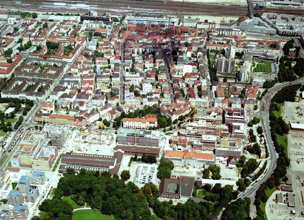 Aerial photograph München - Wohn- und Geschäftshausviertel am Bereich der Landsberger- und Westendstraße in München am Hauptbahnhof.