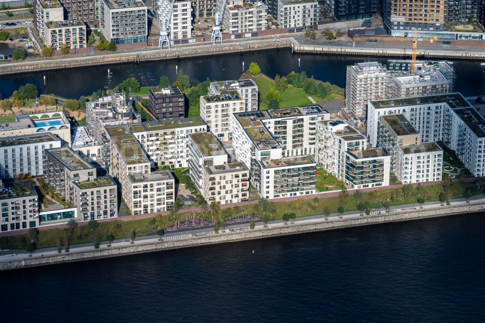 Hamburg from the bird's eye view: Residential and commercial buildings in the Baakenhafen along the Baakenallee in HafenCity in Hamburg, Germany