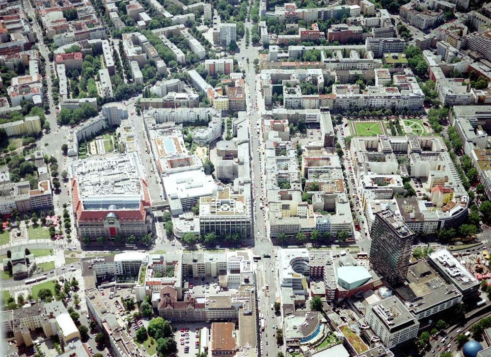 Aerial image Berlin - Charlottenburg - Wohn- und Geschäftsviertel am Breitscheidplatz / Kurfürstendamm in Berlin - Charlottenburg.