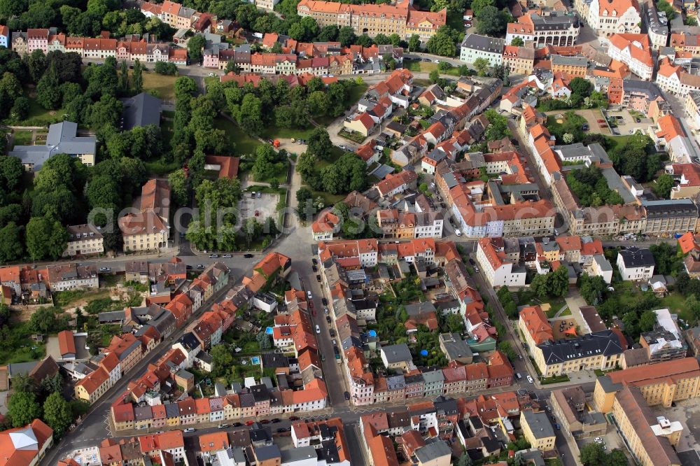 Apolda from above - The residential and business district around the Dornburger Street is located east of the center of Apolda in Thuringia. At the corner Stobraer Street - Ernst-Homann Street are houses the Caroline Home Apolda Foundation