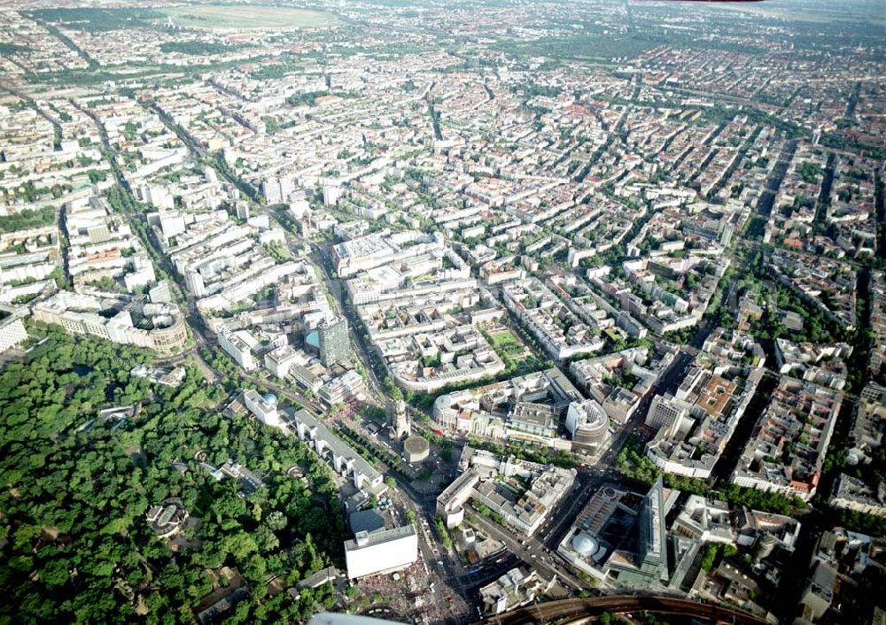 Aerial photograph Berlin - Charlottenburg - Wohn- und Geschäftsviertel am Neuen Kranzlereck - Breitscheidplatz / Kurfürstendamm in Berlin - Charlottenburg.