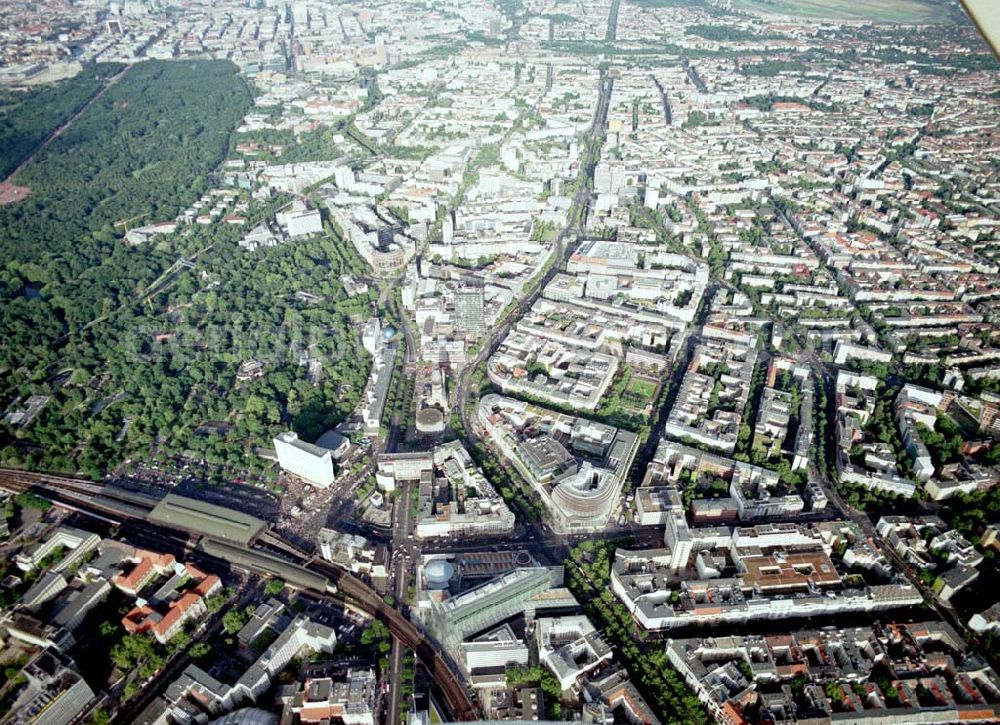 Berlin - Charlottenburg from the bird's eye view: Wohn- und Geschäftsviertel am Neuen Kranzlereck - Breitscheidplatz / Kurfürstendamm in Berlin - Charlottenburg.