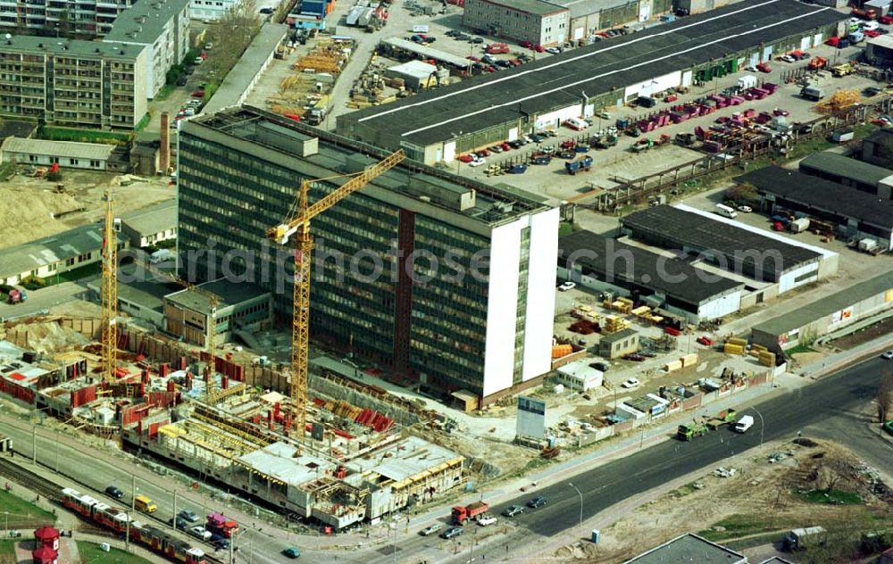 Berlin - Hohenschönhausen from above - 19.04.1994 Wohn-und Geschäftszentrum Gehrenseestr./Hohenschönhausen