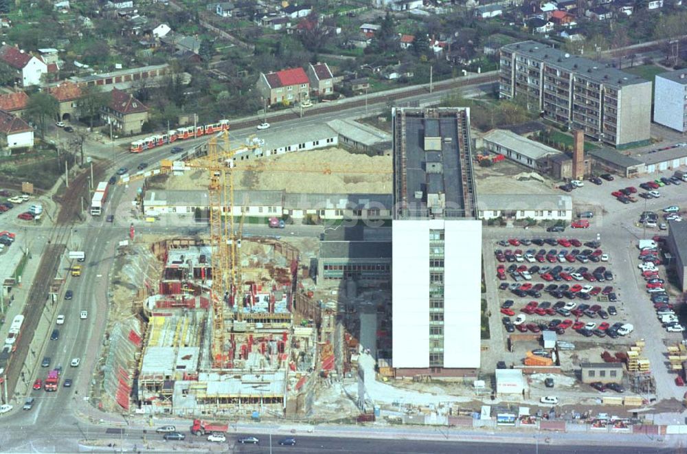 Berlin - Hohenschönhausen from above - 19.04.1994 Wohn-und Geschäftszentrum Gehrenseestr./Hohenschönhausen