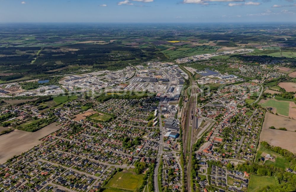 Padborg from above - Residential and commercial areas along the rails at the passenger and freight station in Padborg in Syddanmark, Denmark