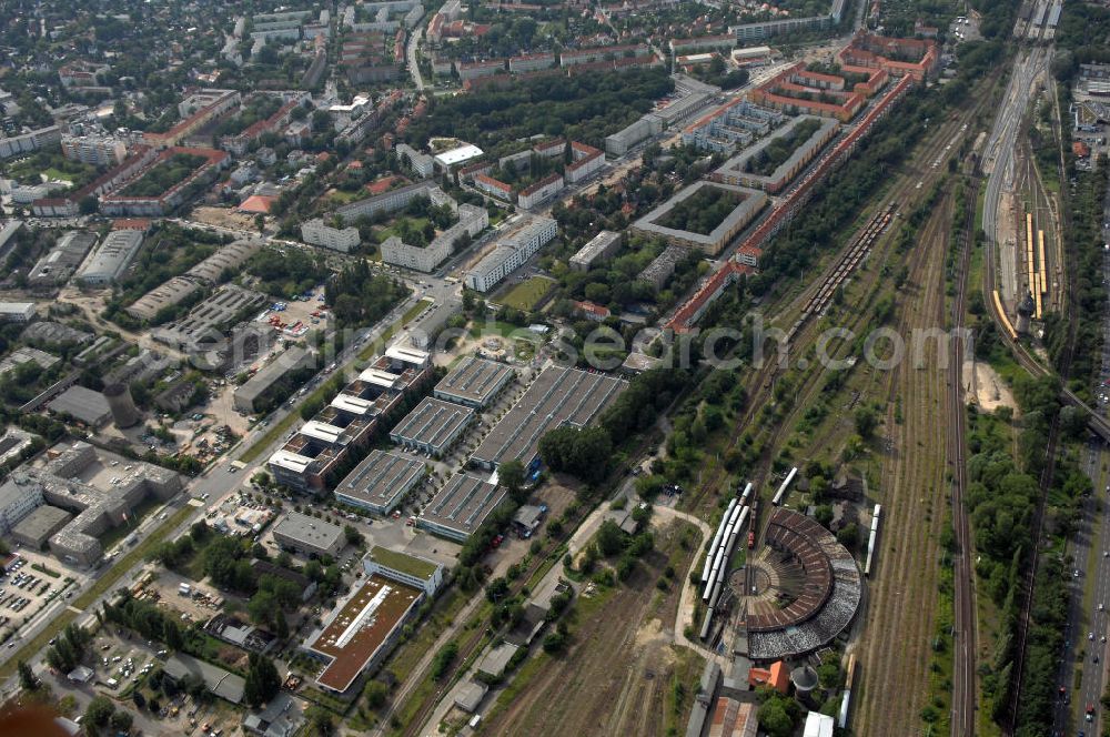 Aerial image Berlin - Blick auf das Wohn- und Industriegebiet an der Bahntrasse Niederschöneweide im Bereich der Landfliegerstrasse, Pilotenstraße, Hagedornstraße und Groß-Berliner Damm. Eine Immobilie der HVB Immobilien AG