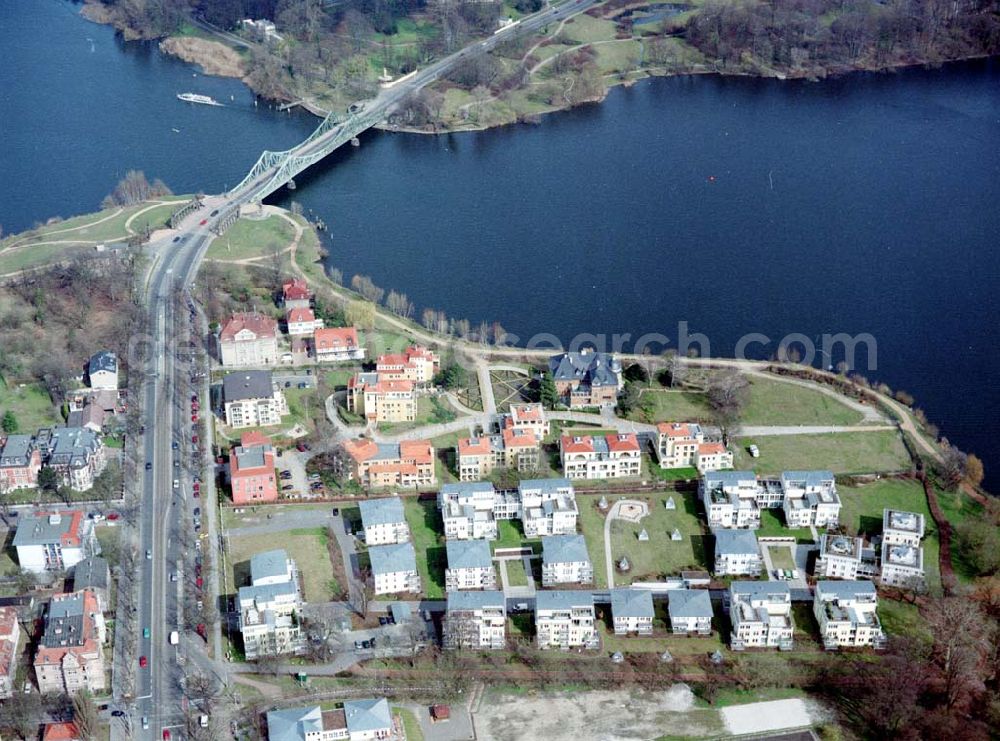 Potsdam from the bird's eye view: Wohnanlage der Bayerischen Hausbau auf dem Glienicker Horn an der Glienicker Brücke in Potsdam.