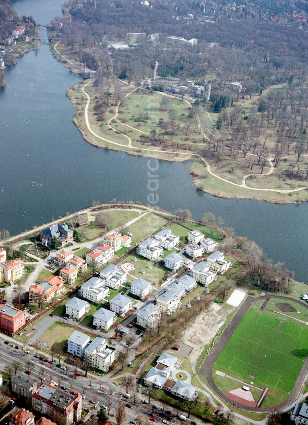 Aerial image Potsdam - Wohnanlage der Bayerischen Hausbau auf dem Glienicker Horn an der Glienicker Brücke in Potsdam.