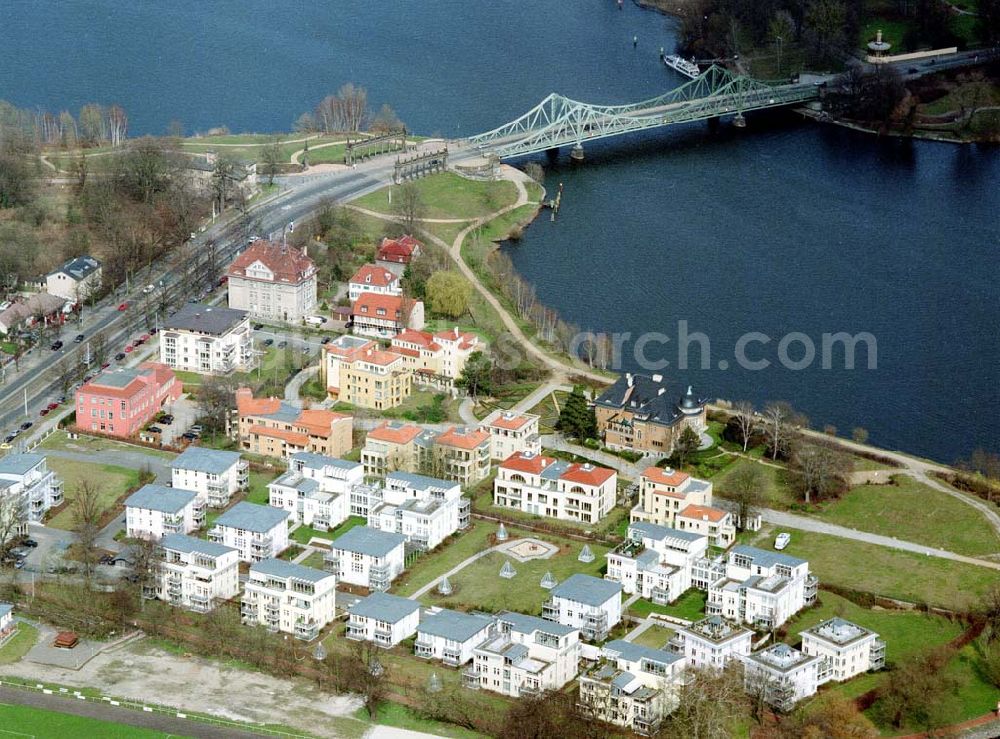 Aerial photograph Potsdam - Wohnanlage der Bayerischen Hausbau auf dem Glienicker Horn an der Glienicker Brücke in Potsdam.