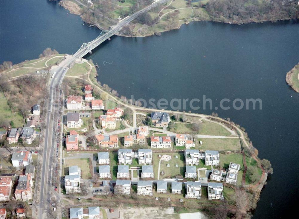 Aerial photograph Potsdam - Wohnanlage der Bayerischen Hausbau auf dem Glienicker Horn an der Glienicker Brücke in Potsdam.