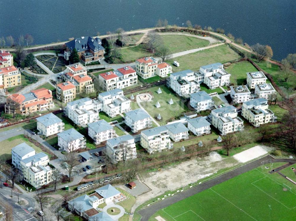 Aerial image Potsdam - Wohnanlage der Bayerischen Hausbau auf dem Glienicker Horn an der Glienicker Brücke in Potsdam.