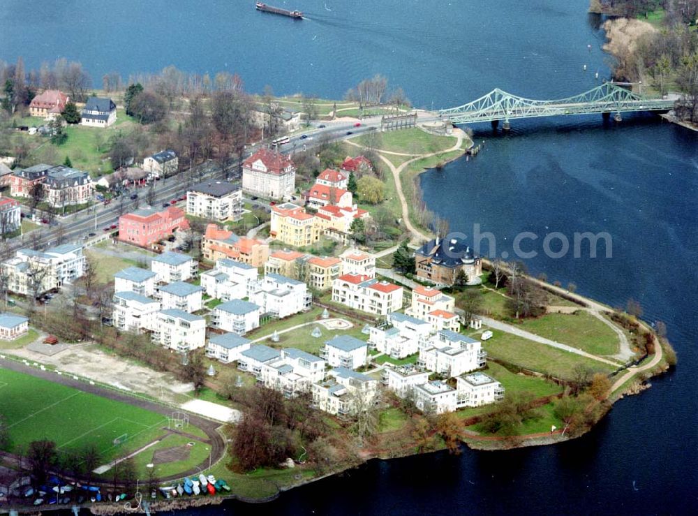 Aerial photograph Potsdam - Wohnanlage der Bayerischen Hausbau auf dem Glienicker Horn an der Glienicker Brücke in Potsdam.