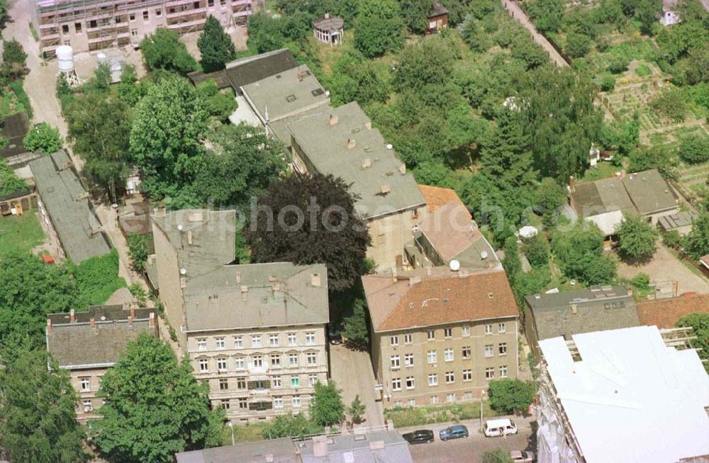 Potsdam - Stadt from the bird's eye view: Wohnanlage Lennestr. 19-20 in Potsdam.