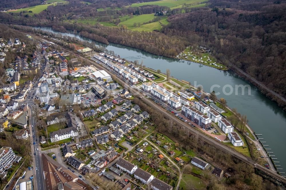 Aerial photograph Essen - Multi-family residential complex Promenadenweg on river banks of Ruhr in the district Kettwig in Essen at Ruhrgebiet in the state North Rhine-Westphalia