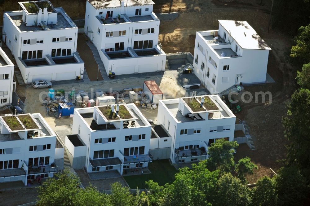 Aerial image Bad Vilbel - View the construction site of the residental complex on Tannenweg. At the forest are several new residential buildings built by the CDS Wohnbau GmbH, a Frankfurt real estate service provider